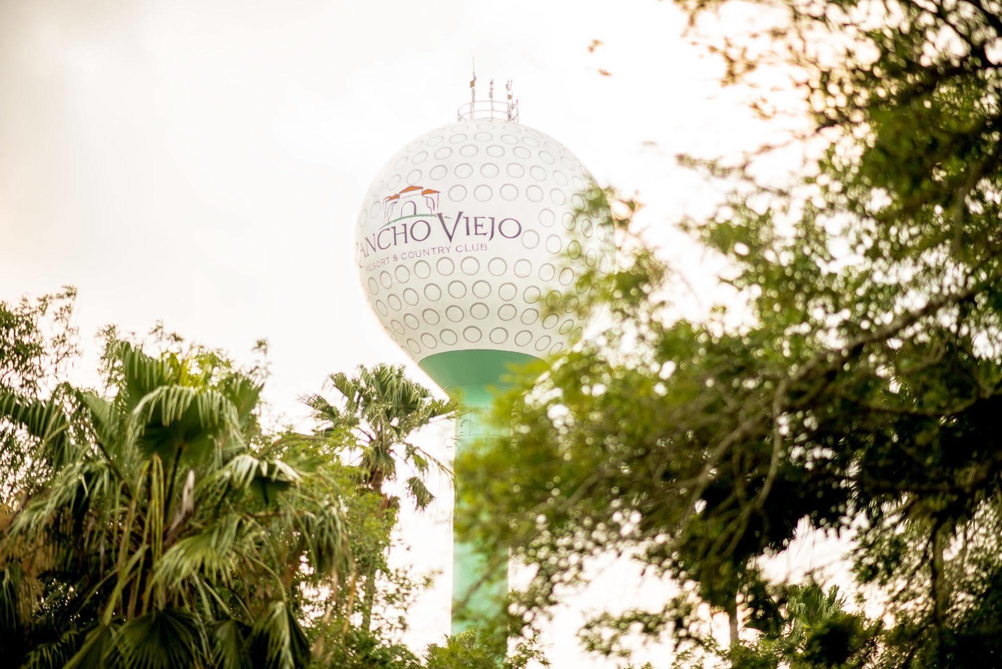 Rancho Viejo Resort Esterno foto